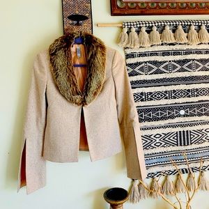 Fur collar suit / coat by Laundry